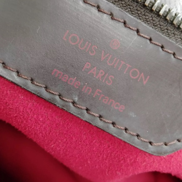 Louis Vuitton. Tote Bag. Great condition. Exterior/interior minimal wear. - Picture 8 of 9